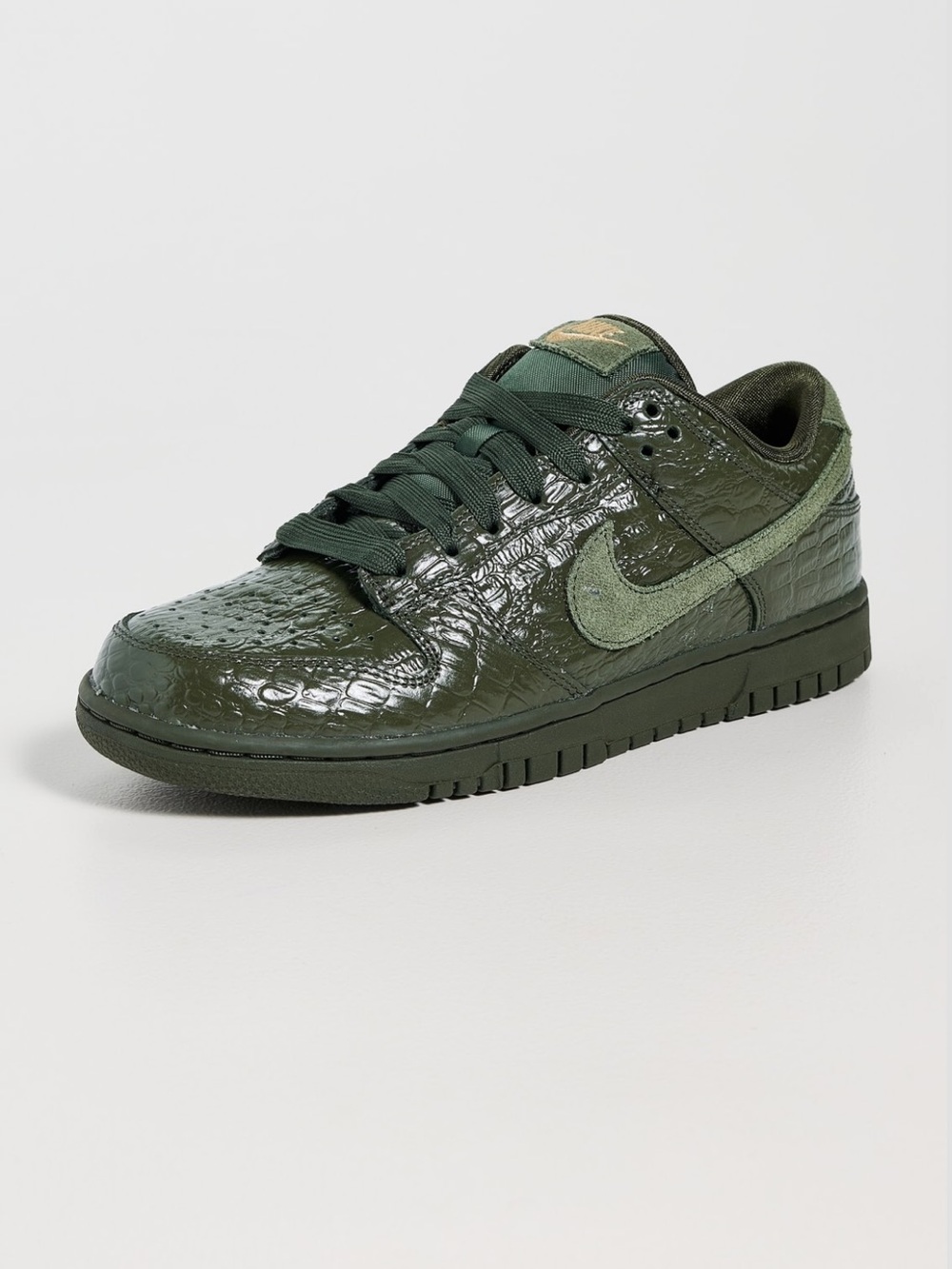 Nike Dunk Low Sneakers